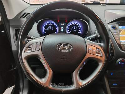 Hyundai ix35 2.0 CRDi 4WD Xpossible VEDI FOTO Nero usata Striano