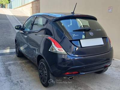 Lancia Ypsilon 5 porte S&S Gold Nero usata Triggiano