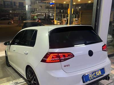 Volkswagen Golf Vendo Volkswagen golf gti in perfetto stato con stage 2 completo usata Parete