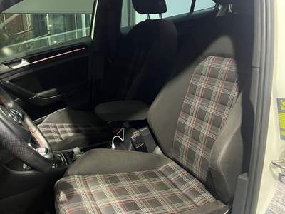 Volkswagen Golf Vendo Volkswagen golf gti in perfetto stato con stage 2 completo usata Parete