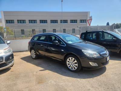 Opel Astra Sports Tourer Cosmo Nero usata Conversano