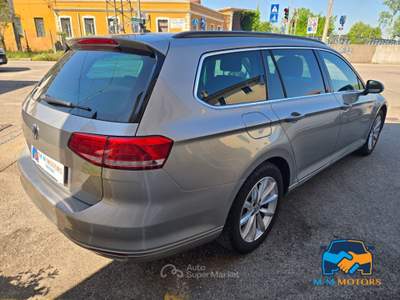 Volkswagen Passat 2.0 tdi Highline 150cv Argento usata vicenza
