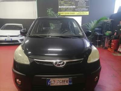 Hyundai i10 Hyundai i10 1.1 12V BlueDrive GPL Nero usata Cinisello Balsamo