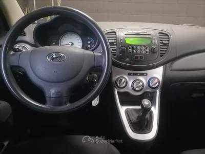 Hyundai i10 Hyundai i10 1.1 12V BlueDrive GPL Nero usata Cinisello Balsamo