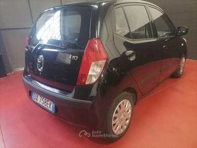 Hyundai i10 Hyundai i10 1.1 12V BlueDrive GPL Nero usata Cinisello Balsamo