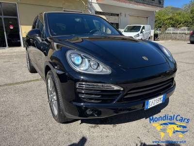 Porsche Cayenne Cayenne II 2011 3.0 V6 tdi tiptronic Nero usata San Gregorio Magno