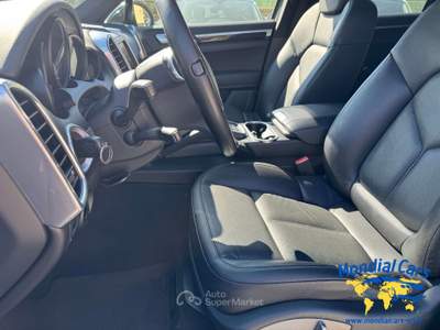 Porsche Cayenne Cayenne II 2011 3.0 V6 tdi tiptronic Nero usata San Gregorio Magno