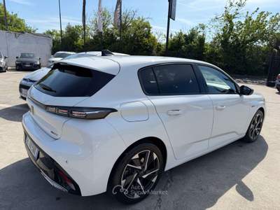 Peugeot 308 308 III 2021 1.6 hybrid phev Allure Pack 180cv e-eat8 Bianco usata Civita Castellana