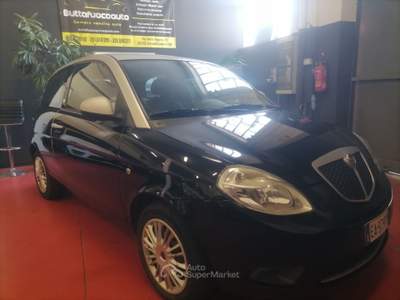 Lancia Ypsilon Lancia Ypsilon 1.4 Benzina-Gpl Allestimento Elle Ecochic Nero usata Cinisello Balsamo