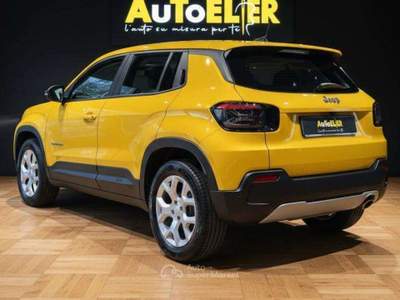 Jeep Avenger Avenger 1.2 turbo Altitude 100cv + NAVI + JBL Oro usata Moncalieri