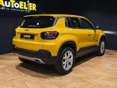 Jeep Avenger Avenger 1.2 turbo Altitude 100cv + NAVI + JBL Oro usata Moncalieri