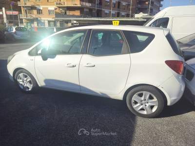 Opel Meriva nessun finanziamento obbligatorio - anche in contanti Bianco usata Roma
