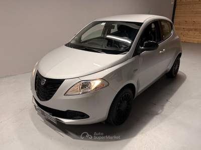 Lancia Ypsilon 5 porte Elle Argento usata CASALE MONFERRATO