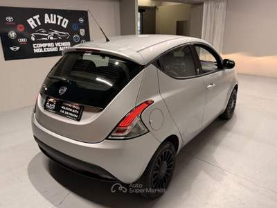 Lancia Ypsilon 5 porte Elle Argento usata CASALE MONFERRATO