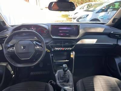 Peugeot 2008 S&S Active Bianco usata Sannicola