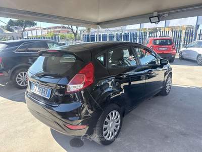 Ford Fiesta 5 porte Titanium Nero usata Giugliano in Campania