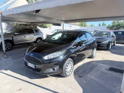 Ford Fiesta 5 porte Titanium Nero usata Giugliano in Campania