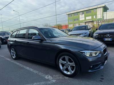 BMW Serie 3 320d 320 Serie 3  Touring 320d Touring xdrive Grigio usata Lallio