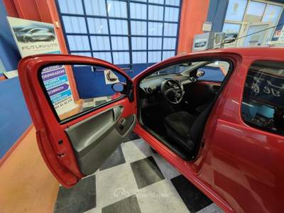 Toyota Aygo NEOPATENTATI Rosso usata Fino Mornasco
