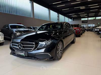 Mercedes-Benz Classe E d auto Berlina CAMERA/AMBIENTLIGHT/FULL LED Nero usata Merano