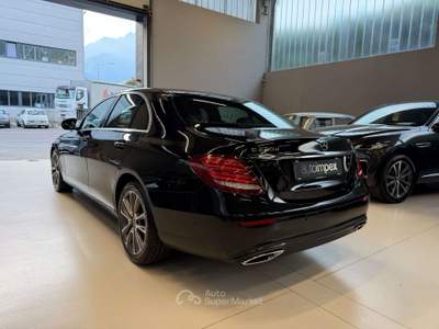 Mercedes-Benz Classe E d auto Berlina CAMERA/AMBIENTLIGHT/FULL LED Nero usata Merano