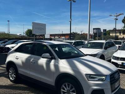 Audi Q3 2.0 TDI 120 CV Business Bianco usata Scandicci
