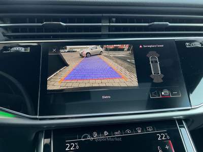 Audi Q8 50TDI S line Pano Sed ventilati ACC Matrix AppleCP Blu/Azzurro usata Rubano