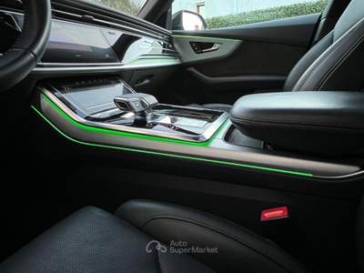 Audi Q8 50TDI S line Pano Sed ventilati ACC Matrix AppleCP Blu/Azzurro usata Rubano