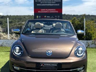 Volkswagen Maggiolino Cabrio 2.0 TSI 220cv DSG Sport Exclusive Marrone usata Castellaneta