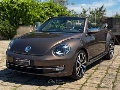 Volkswagen Maggiolino Cabrio 2.0 TSI 220cv DSG Sport Exclusive Marrone usata Castellaneta