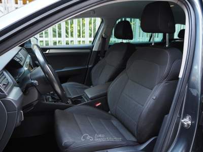 Skoda Octavia 2.0 TDI DSG Wagon Executive Grigio usata Bari