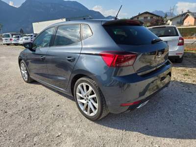 Seat Ibiza 1.0 EcoTSI 110 CV 5 porte FR Grigio usata Lavis
