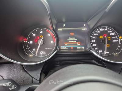 Alfa Romeo Giulia 2.2 Turbodiesel 160 CV AT8 Business Restiling Grigio usata Castegnato