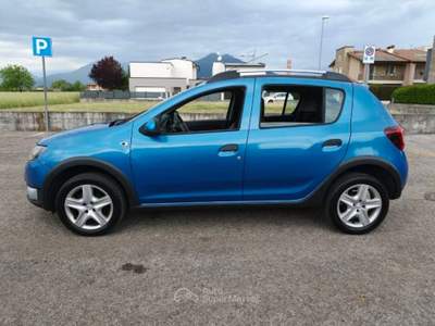 Dacia Sandero Stepway ( DISTRIBUZIONE FATTA ) Blu/Azzurro usata Vicenza