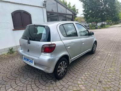 Toyota Yaris 5p 1.0 Sol IDONEA PER NEOPATENTATI Argento usata Rimini