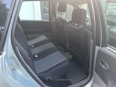 Renault Scénic 1.5 dci Confort Dynamique  IDONEA PER NEOPATENTATI Argento usata Rimini