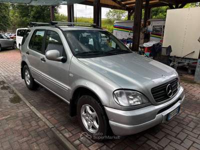 Mercedes-Benz Classe G AUT GPL UNIPROPRIETARIO 7 POSTI ISCRITTO ASI Argento usata Rimini