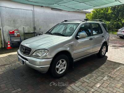 Mercedes-Benz Classe G AUT GPL UNIPROPRIETARIO 7 POSTI ISCRITTO ASI Argento usata Rimini