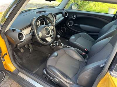 MINI 1.5 Cooper D Hype 5 1.6 D BELLISSIMA UNICO PROPRIETARIO PERMUTABILE Giallo usata Rimini