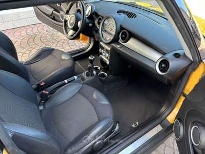 MINI 1.5 Cooper D Hype 5 1.6 D BELLISSIMA UNICO PROPRIETARIO PERMUTABILE Giallo usata Rimini