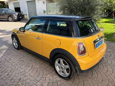 MINI 1.5 Cooper D Hype 5 1.6 D BELLISSIMA UNICO PROPRIETARIO PERMUTABILE Giallo usata Rimini