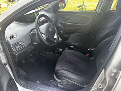 Lancia Ypsilon Ypsilon 1.3 mjt Gold UNICO PROPRIETARIO OK NEOPAT Argento usata Rimini