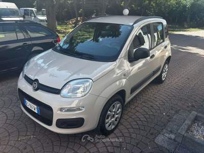 Fiat Panda Panda 0.9 t.air t. natural power Easy 80cv E6 Bianco usata Rimini