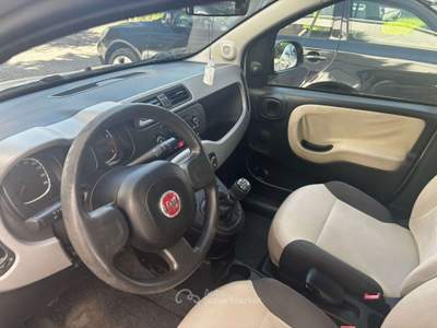 Fiat Panda Panda 0.9 t.air t. natural power Easy 80cv E6 Bianco usata Rimini