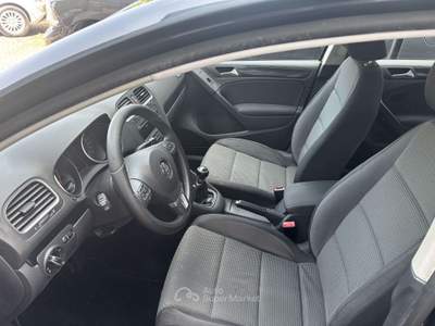 Volkswagen Golf 5p 1.6 tdi Comfort IDONEA NEOPATENTATI UNIPROPRIET Nero usata Rimini