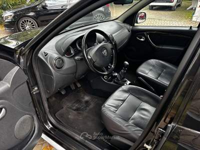 Dacia Duster 1.5 dci Laureate 4x4 110cv UNICO PROPRIETARIO Nero usata Rimini