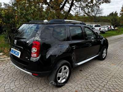 Dacia Duster 1.5 dci Laureate 4x4 110cv UNICO PROPRIETARIO Nero usata Rimini