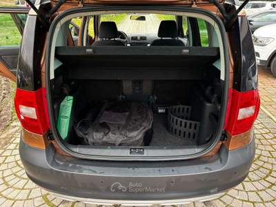 Skoda Yeti 1.6 tdi Ambition OK NEOPATENTATI UNIPROPRITARIO Bronzo usata Rimini