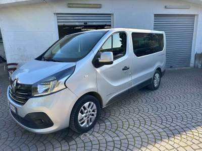 Renault Trafic 9 POSTI IVA ESPOSTA BELLISSIMO PERMUTABILE Grigio usata Rimini