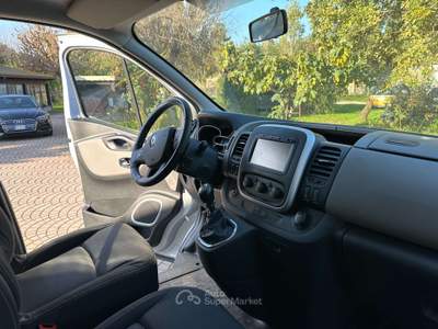Renault Trafic 9 POSTI IVA ESPOSTA BELLISSIMO PERMUTABILE Grigio usata Rimini
